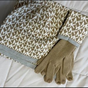 Michael Kors Hat Scarf Gloves Logo